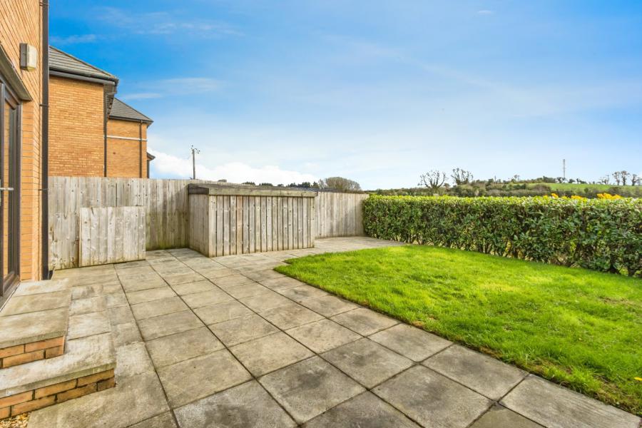 45 Ballantine Lane