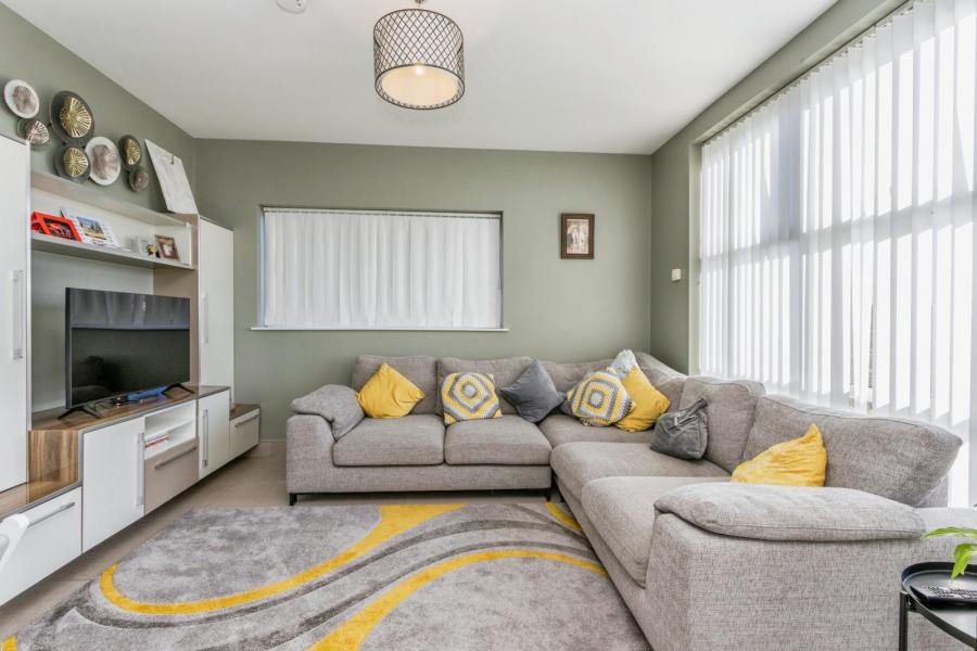 23 Lagmore View Road
