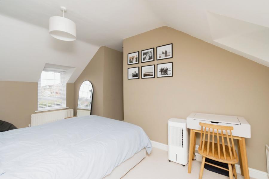 2 Burnbrae Avenue