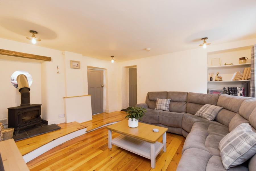 2 Burnbrae Avenue