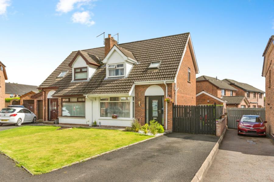 54 The Brambles, Lisburn, County Antrim, BT28 2XY