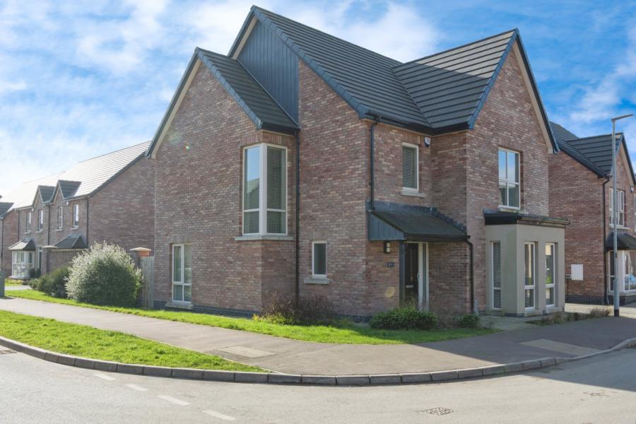 2 Woodbrook Manor