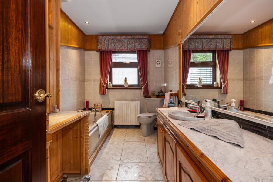 76A, Magheraknock Road