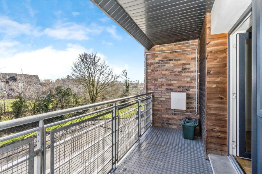 41 Woodbrook Green