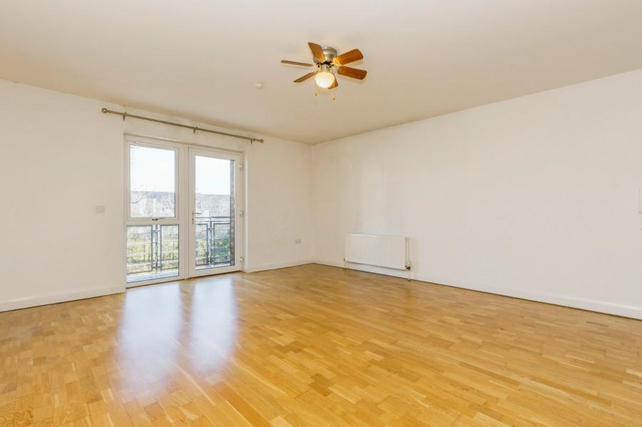 41 Woodbrook Green