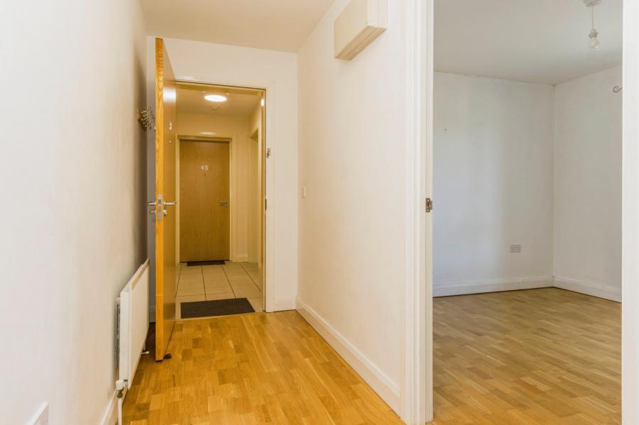 41 Woodbrook Green
