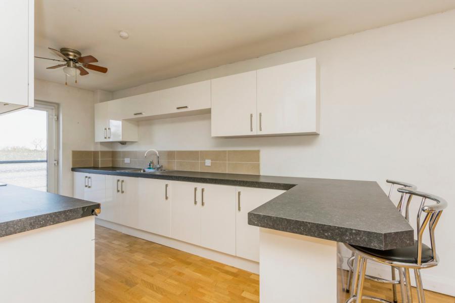 41 Woodbrook Green