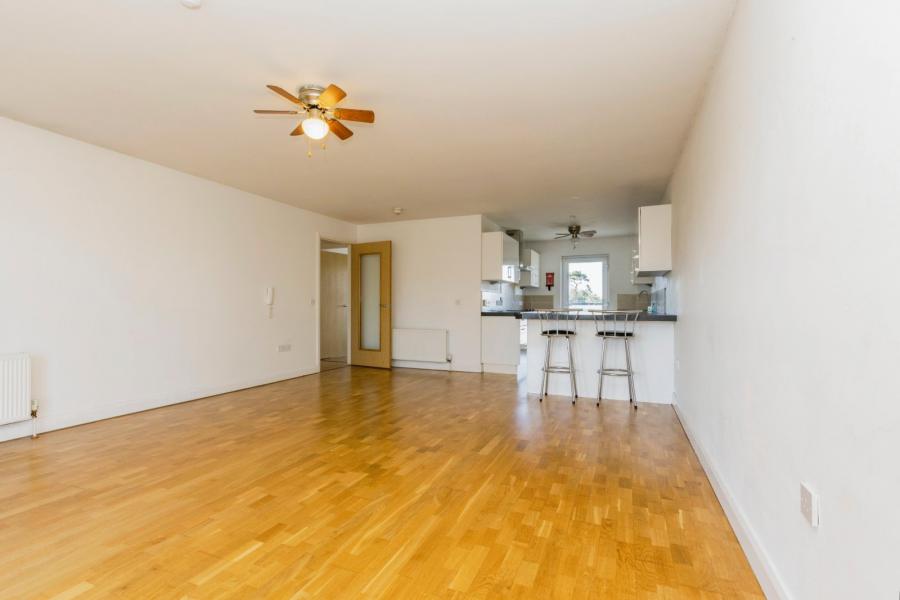 41 Woodbrook Green