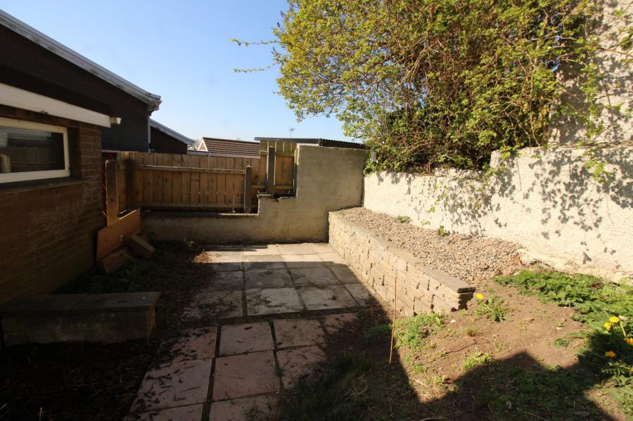 15 Monaville Close