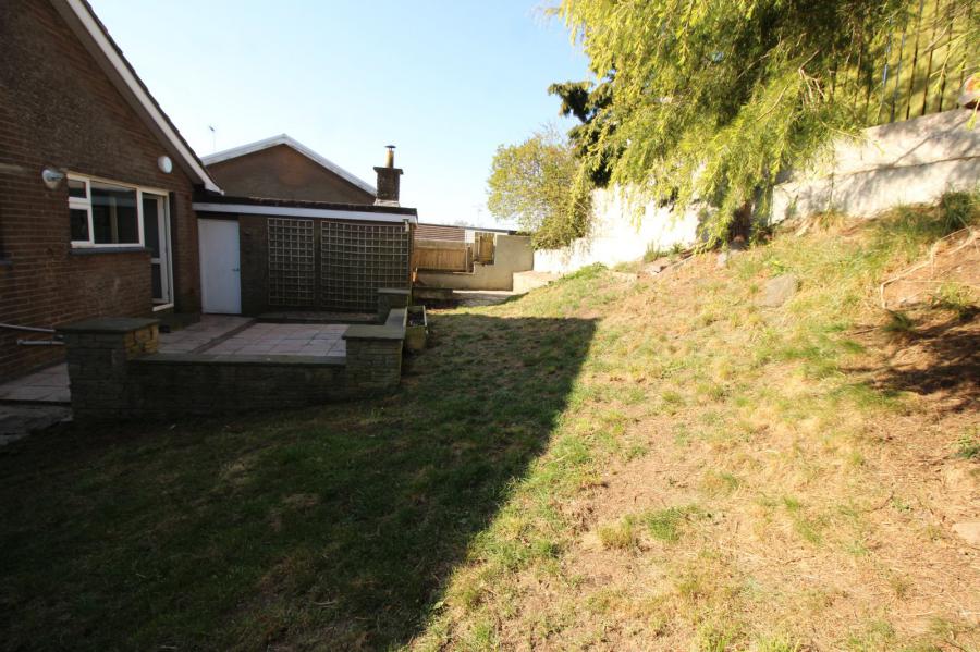 15 Monaville Close