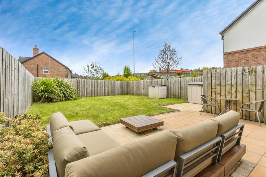 37 Blaris Meadows