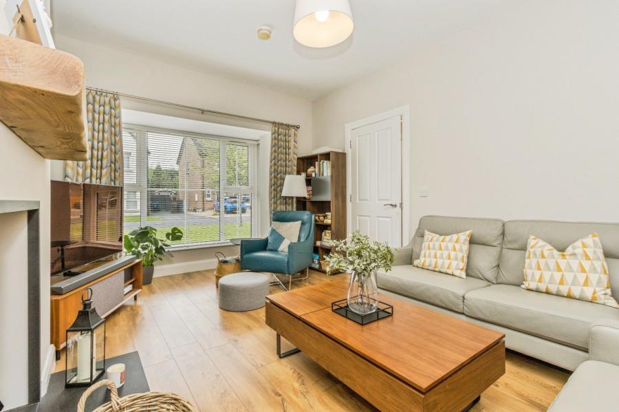 37 Blaris Meadows