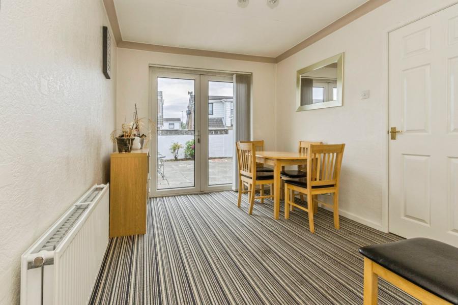 11 Cairnmore Park
