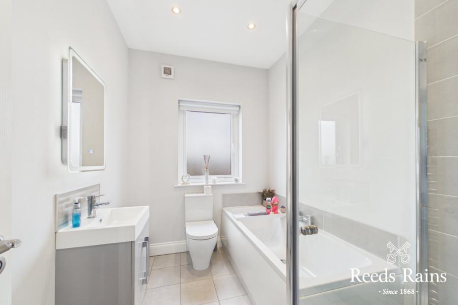 30 Wyncroft Crescent