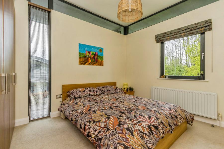 7 Woodbrook Green
