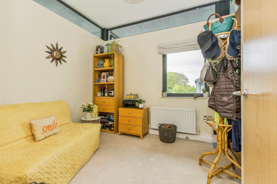 7 Woodbrook Green