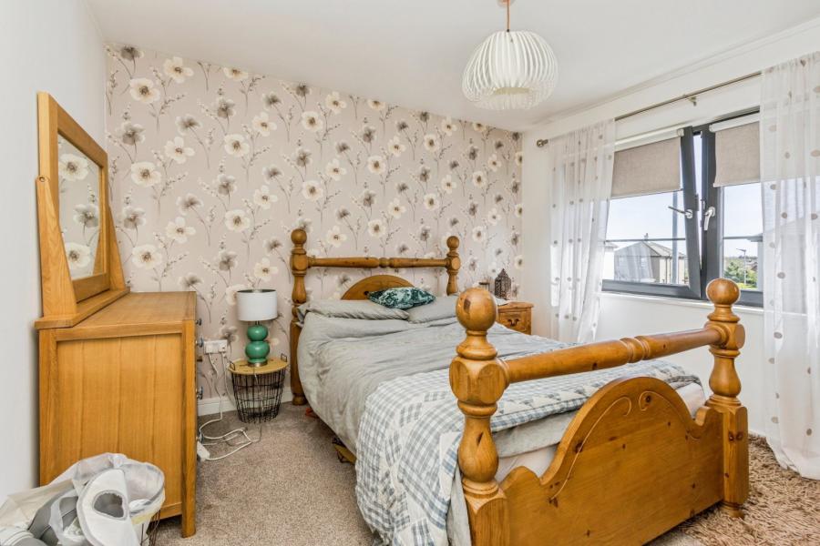 9 Fairfields Glen