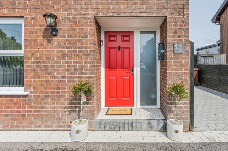 11 Gravelhill Road