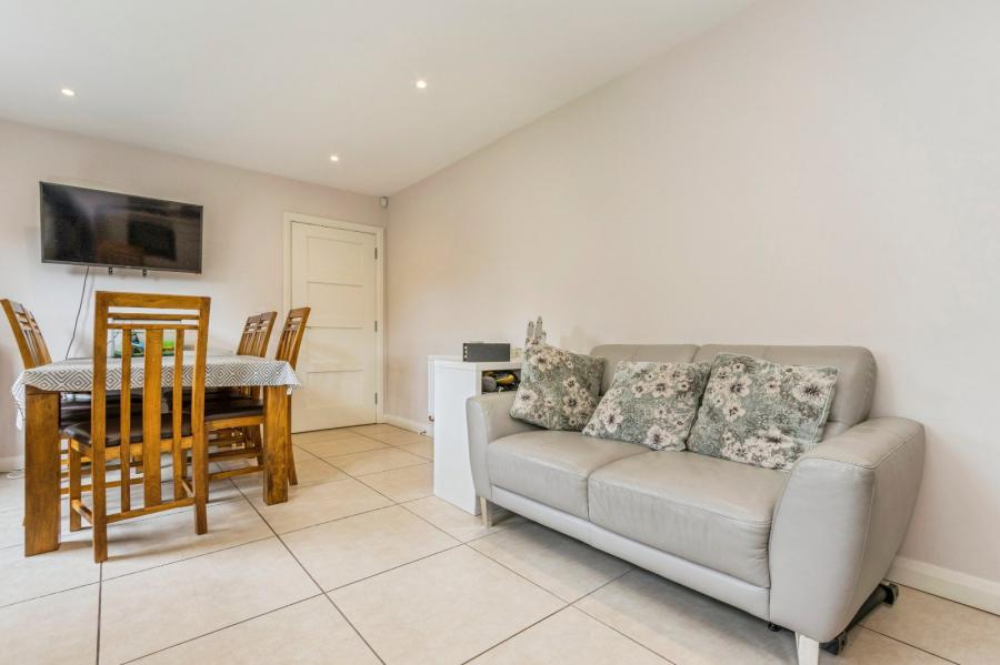 3 Ashfield Hall