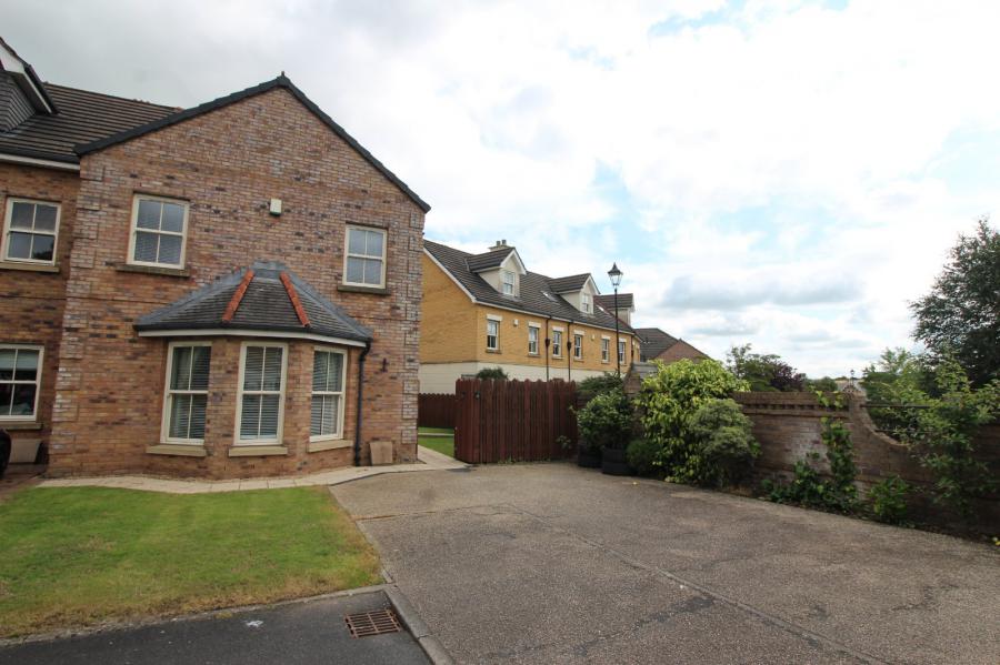 18 Ballantine Gardens