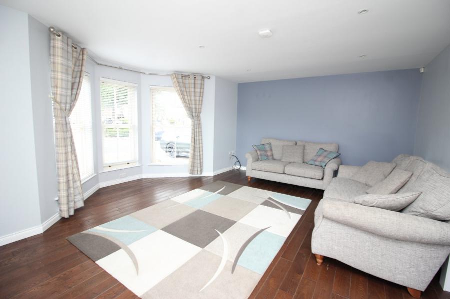 18 Ballantine Gardens