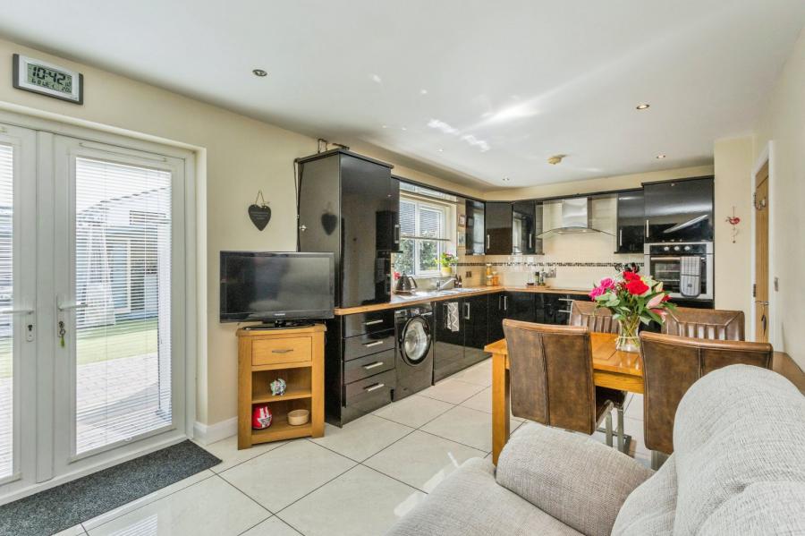 2 Causeway Lodge