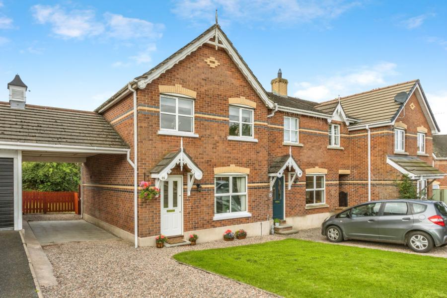 85 Whitethorn Brae
