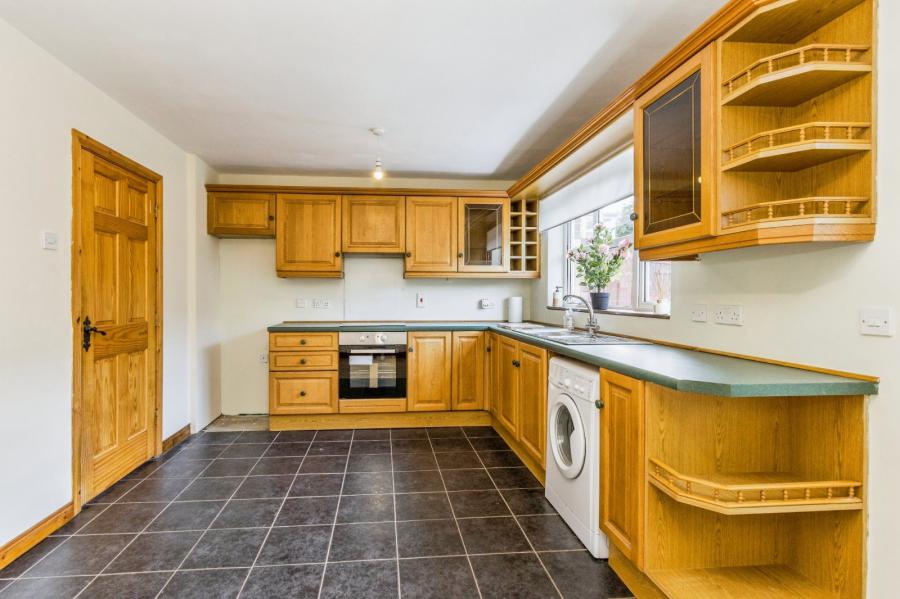 85 Whitethorn Brae