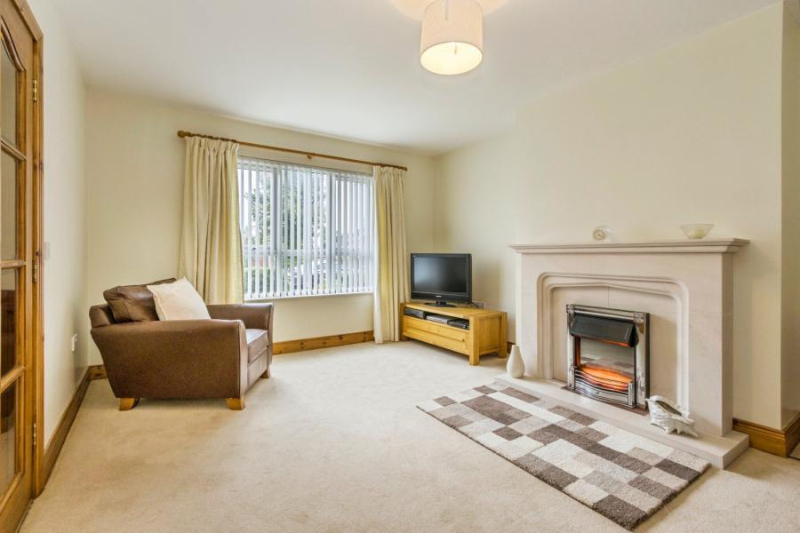 71 Stonebridge Meadows