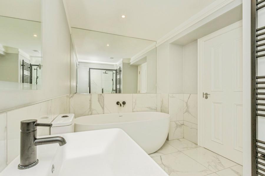 Apartment 1, 6 Lady Ishbel Boulevard