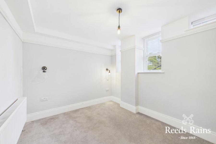 Apartment 1, 6 Lady Ishbel Boulevard