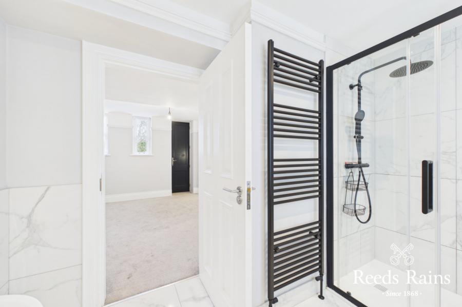 Apartment 1, 6 Lady Ishbel Boulevard