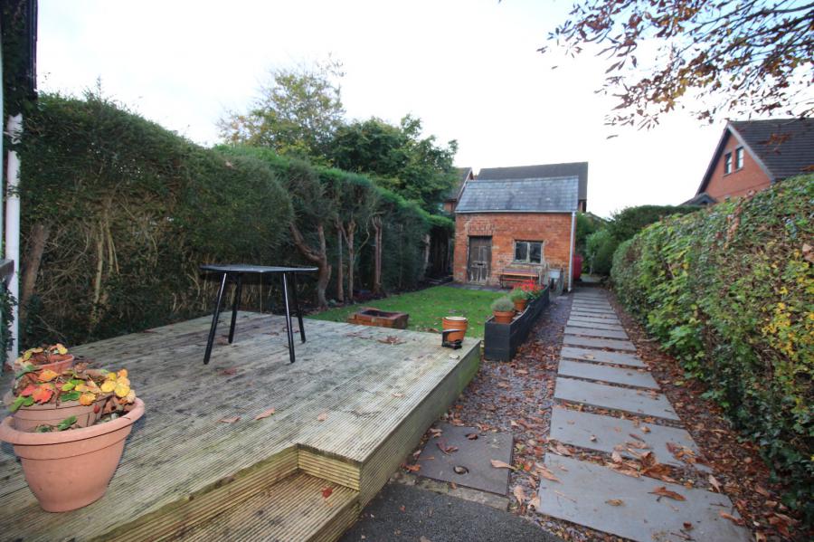 110 Hillsborough Road