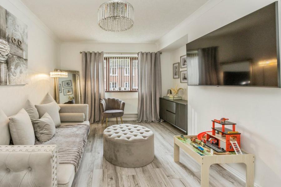 60A, Rowan Drive 60A, Rowan Drive