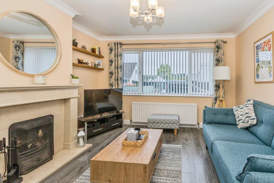 11 Greenburn Park 11 Greenburn Park