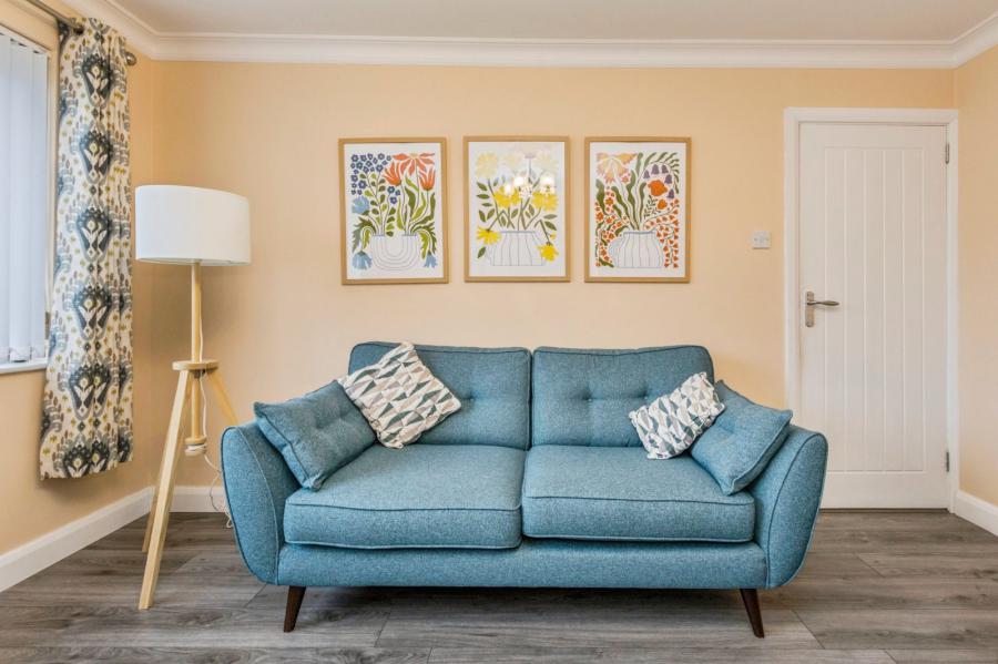 11 Greenburn Park