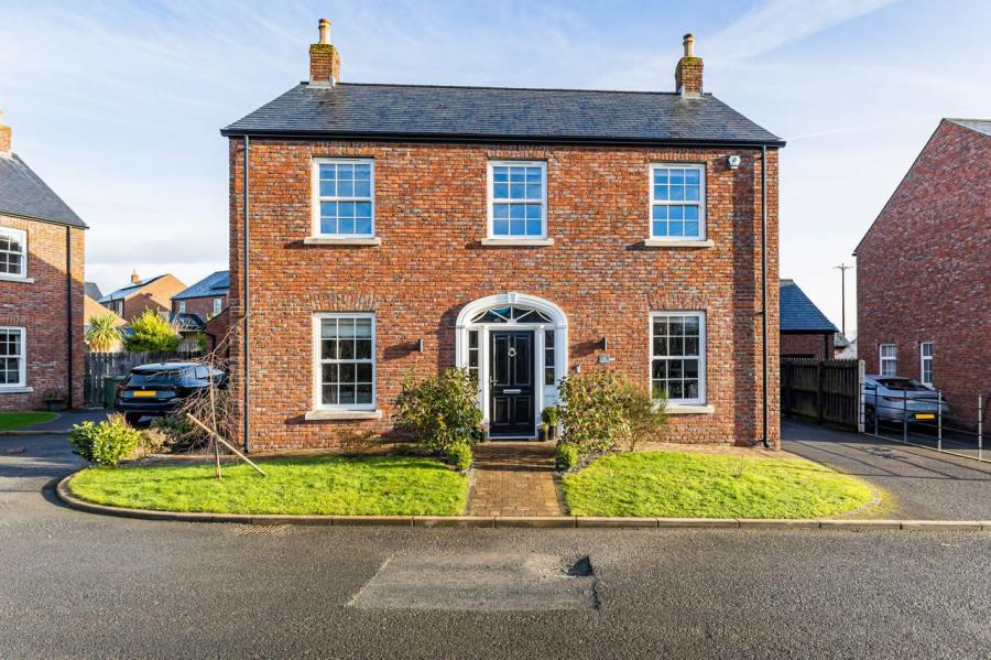 19 Breton Park, Lisburn, County Antrim, BT28 3FU