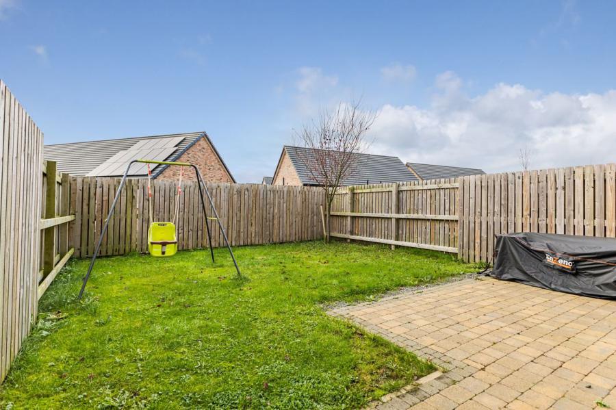 31A, Ayrshire Meadows