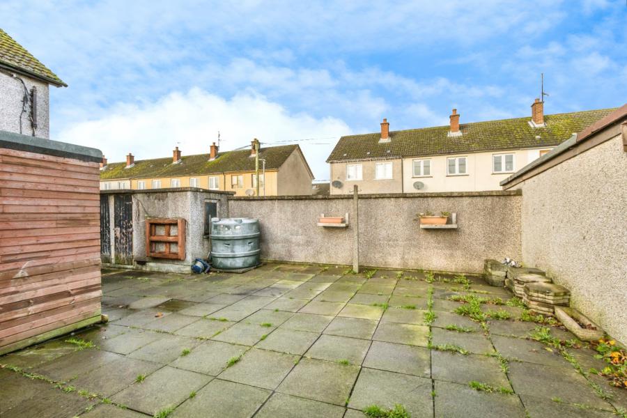 100 Hertford Crescent