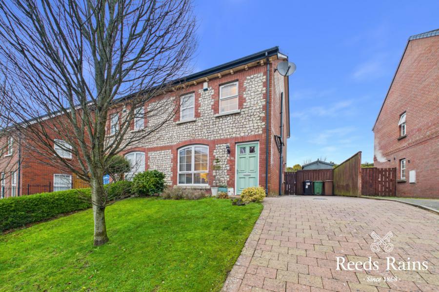 96 Sir Richard Wallace Walk, Lisburn, County Antrim, BT28 3RW