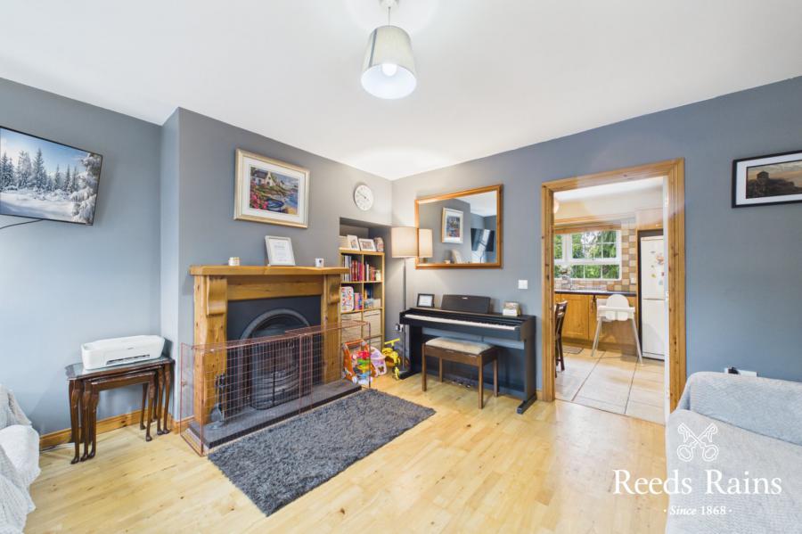 33 Whitethorn Lane