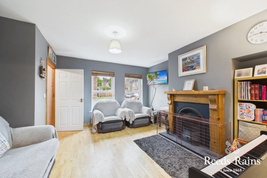 33 Whitethorn Lane