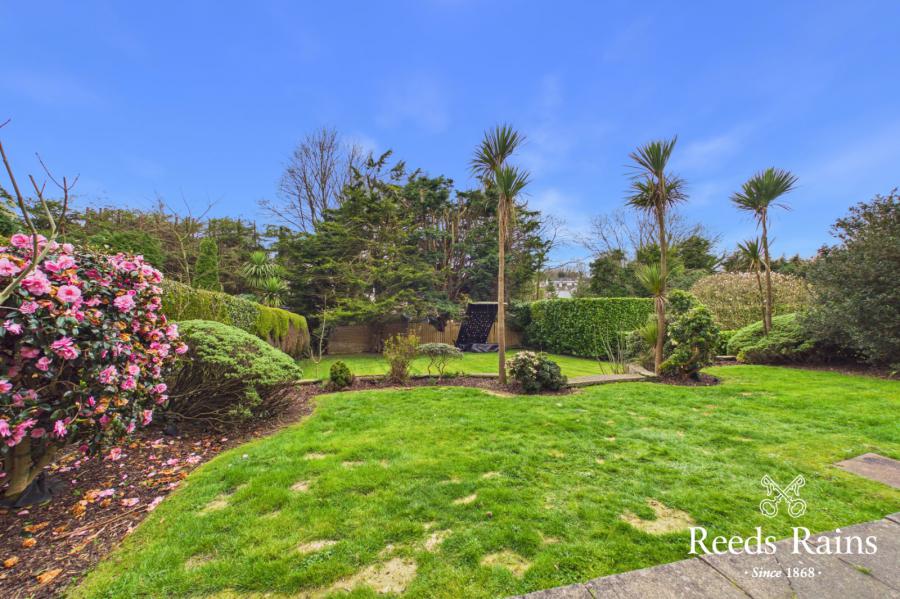 14 Kensington Gardens