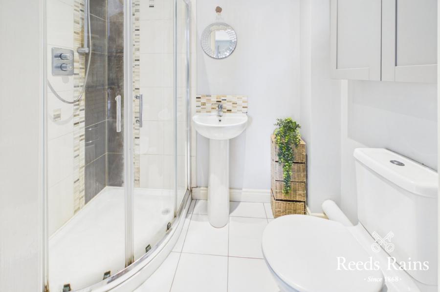 66 Mornington Avenue