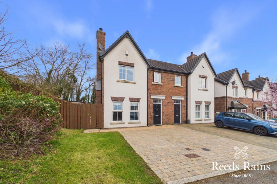 11 Blaris Meadows, Lisburn, County Down, BT27 5WN