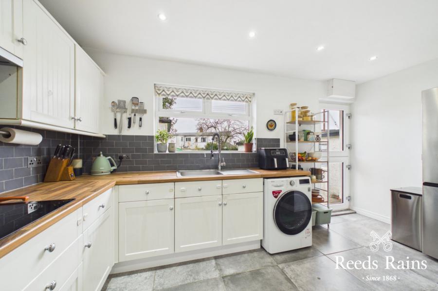 3 Braemar Crescent
