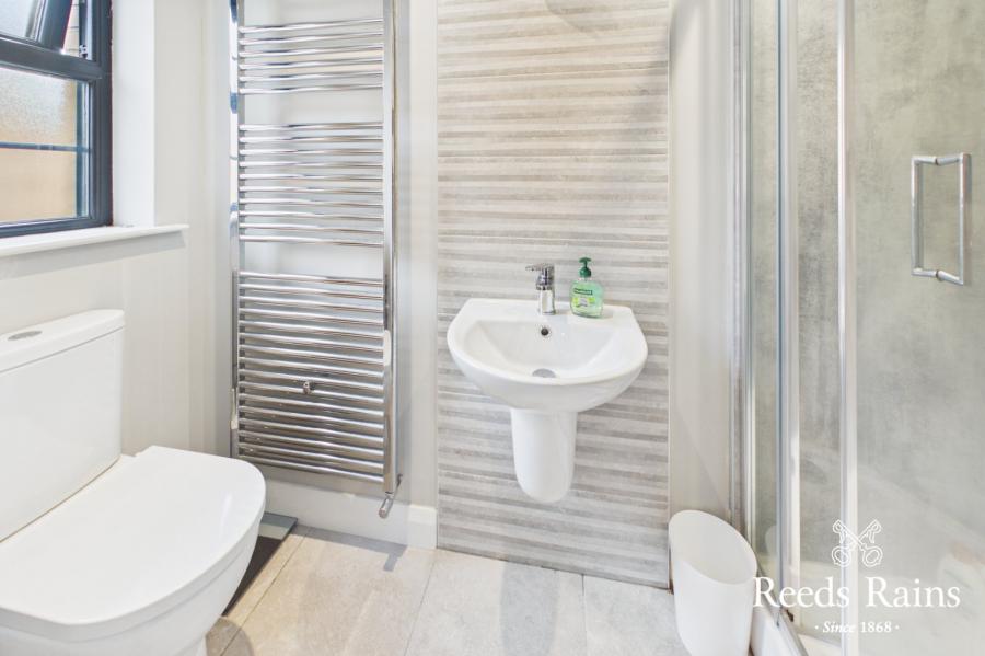 18 Strawberry Hill Lane