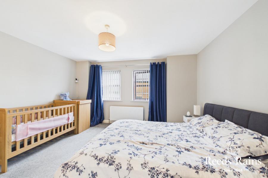 18 Strawberry Hill Lane