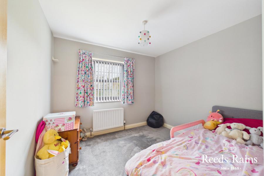 18 Strawberry Hill Lane