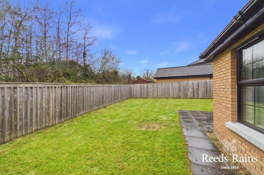 18 Strawberry Hill Lane